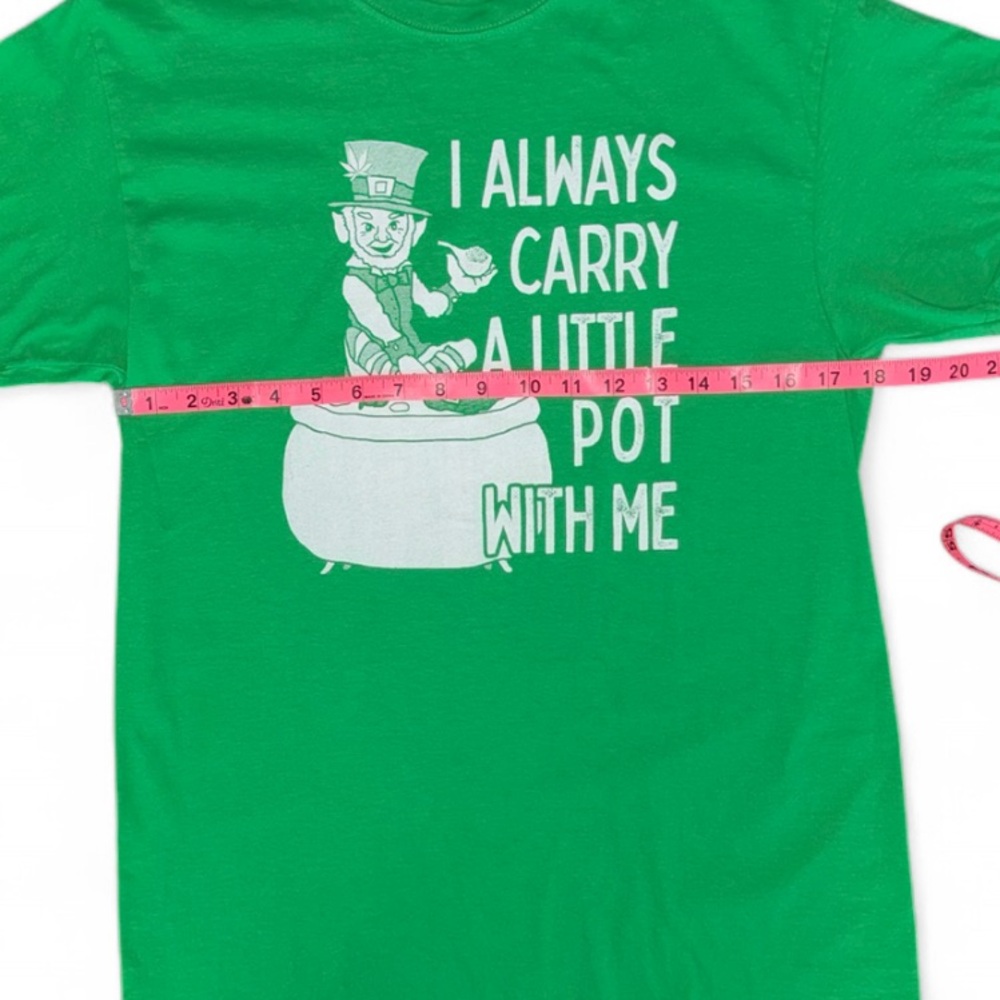 “I always carry a little pot with me” Funny Leprechaun St. Patrick’s Day T-Shirt - Picture 4 of 6